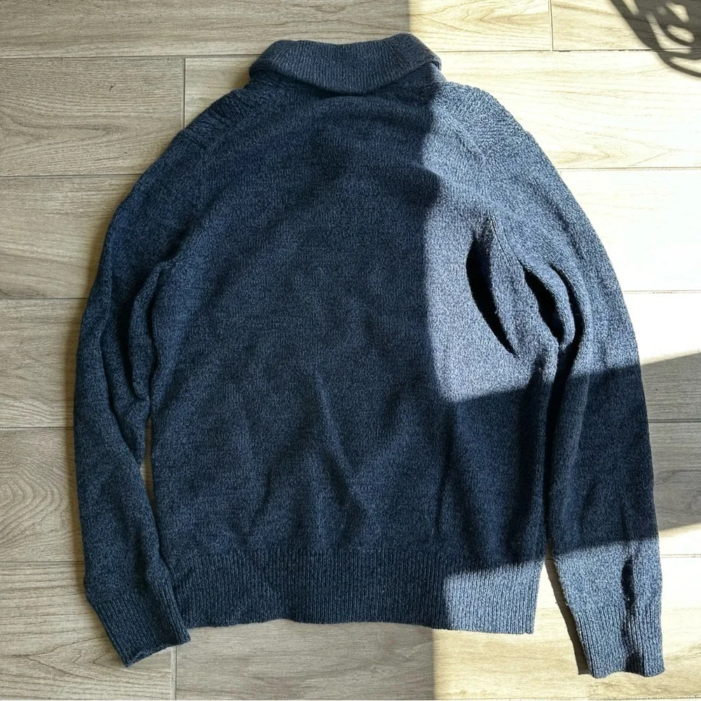 Banana Republic Men's Blue Cable Knit Sweater